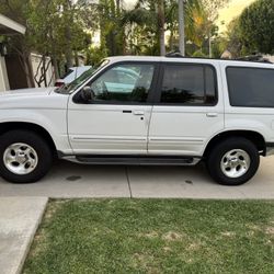1998 Ford Explorer