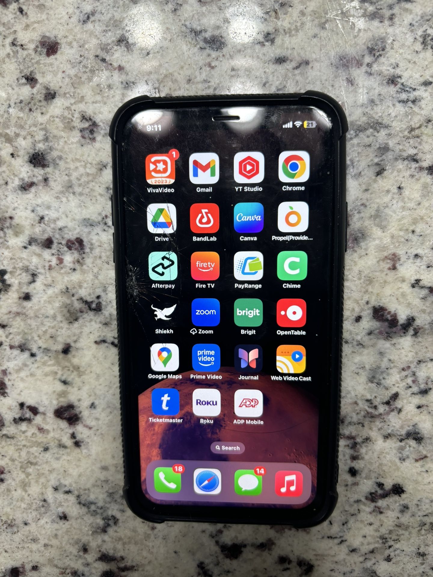 iPhone XR (Unlocked No Sim Restrictions‼️⁉️