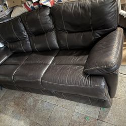 Power Reclinable  Couch 