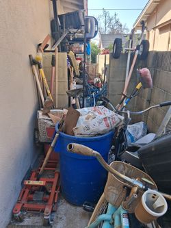 Construction/landscape Lot. Evrything 250