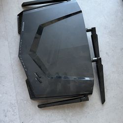NETGEAR® Nighthawk® Gaming Router Model: XR450