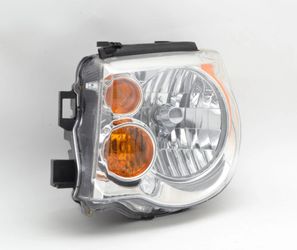 2009-2012 Suzuki Equator Halogen Headlight Left Driver Side OEM 35300-82Z00