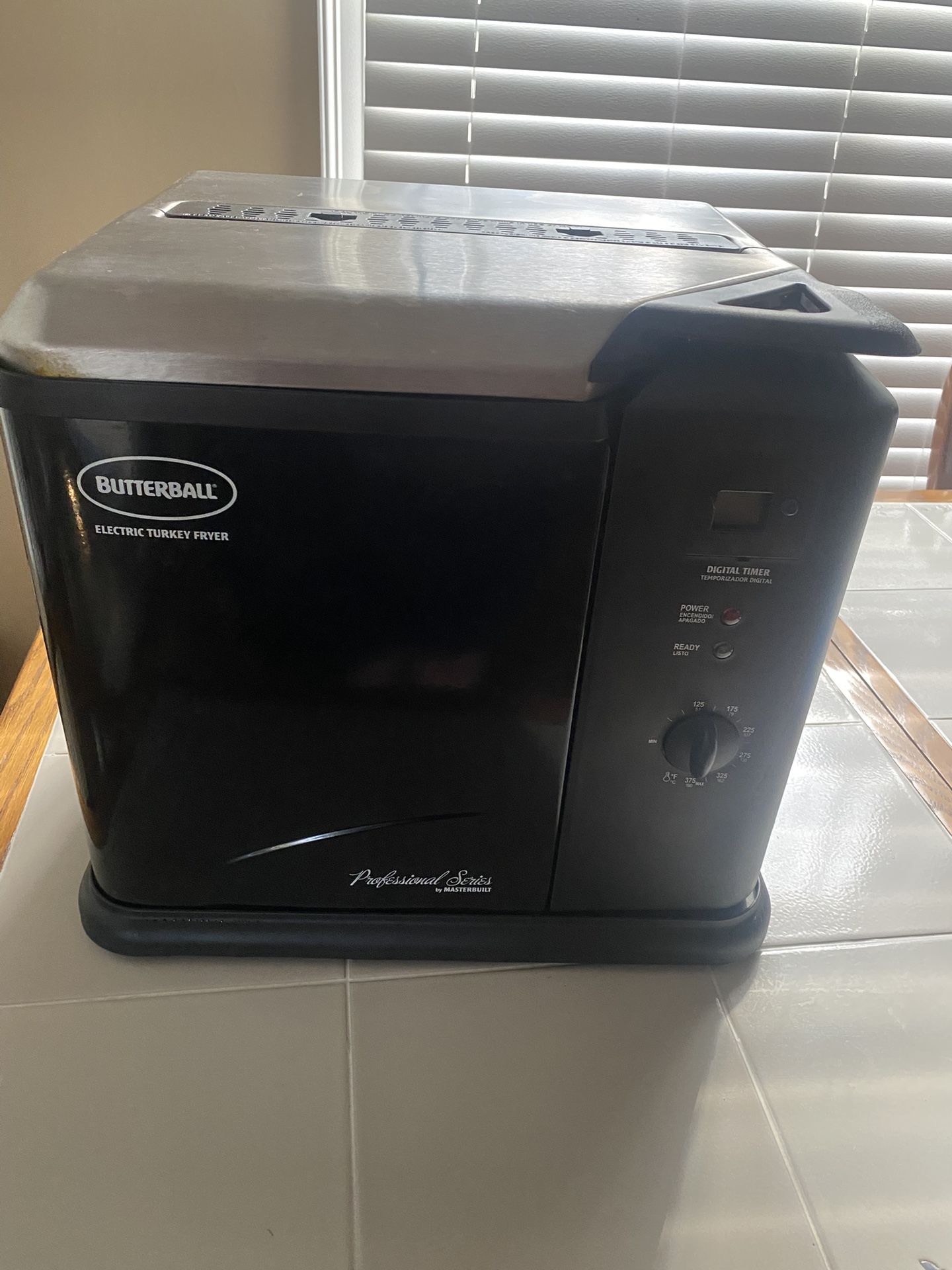 ELECTRIC TURKEY FRYER