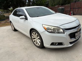 Chevrolet Malibu White