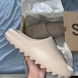 Yeezy Slide