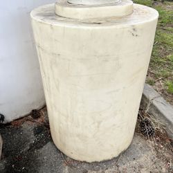 110 Gallon Poly Water Tank