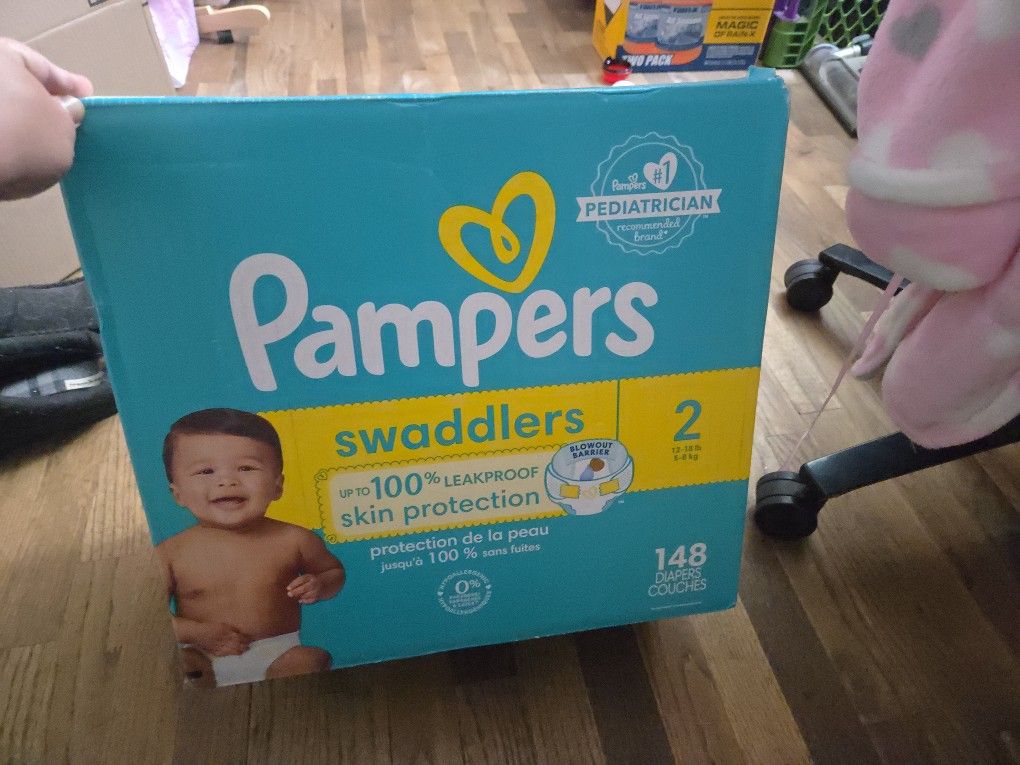 Pampers Swaddlers 