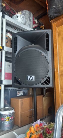 Speaker with Tripod Stand