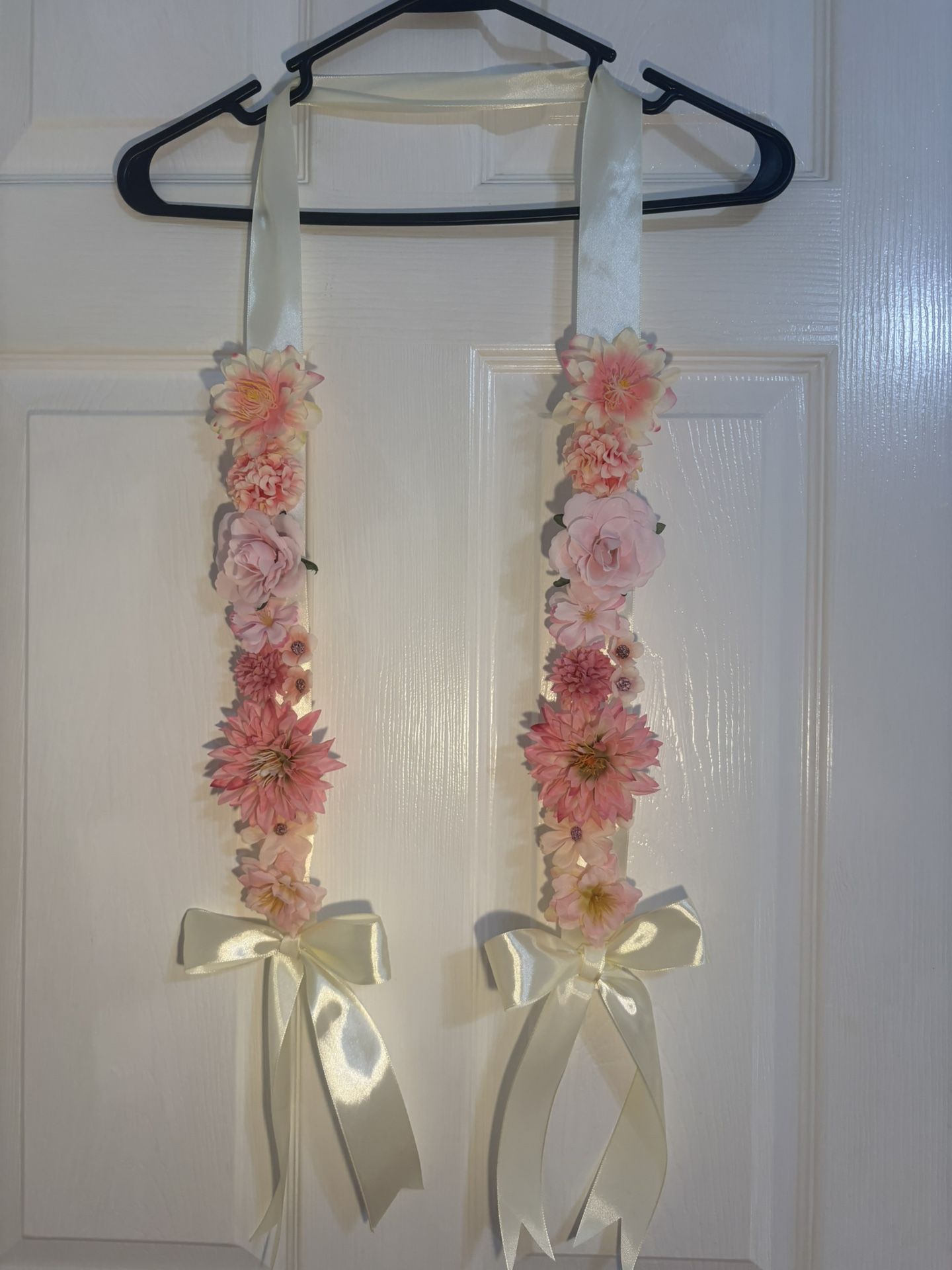 Graduation leis