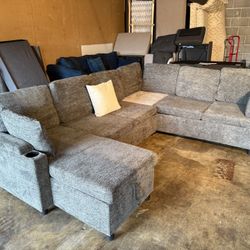 🛋️ Like-New 110” Gray Chenille Sectional Sleeper Sofa – ONLY $399 (Retail $1229!)