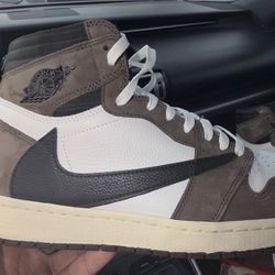 Travis Scott Jordan 1 High Mocha