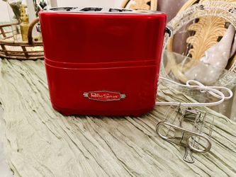 Nostalgia 2+ Hot Dog And Bun Toaster.