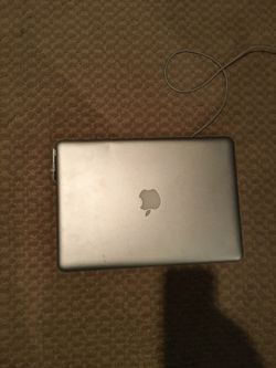 MacBook 13 inch 2.4 ghz intel core 8gb Mac book laptop computer