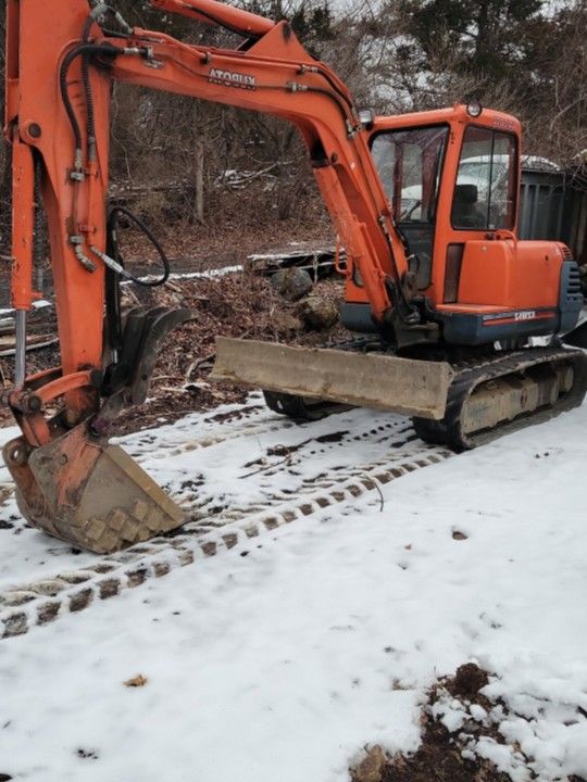 Kubota 161 Excavator
