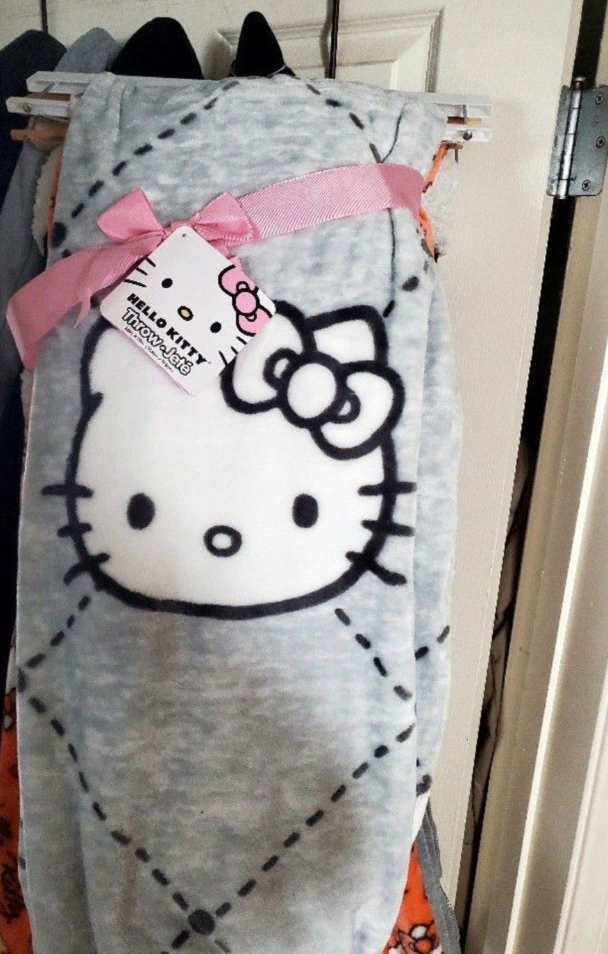 Hello Kitty Blanket