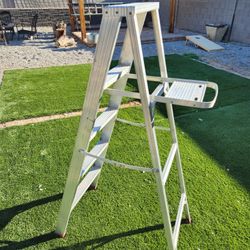 5ft  Type III Aluminum Step Ladder 365