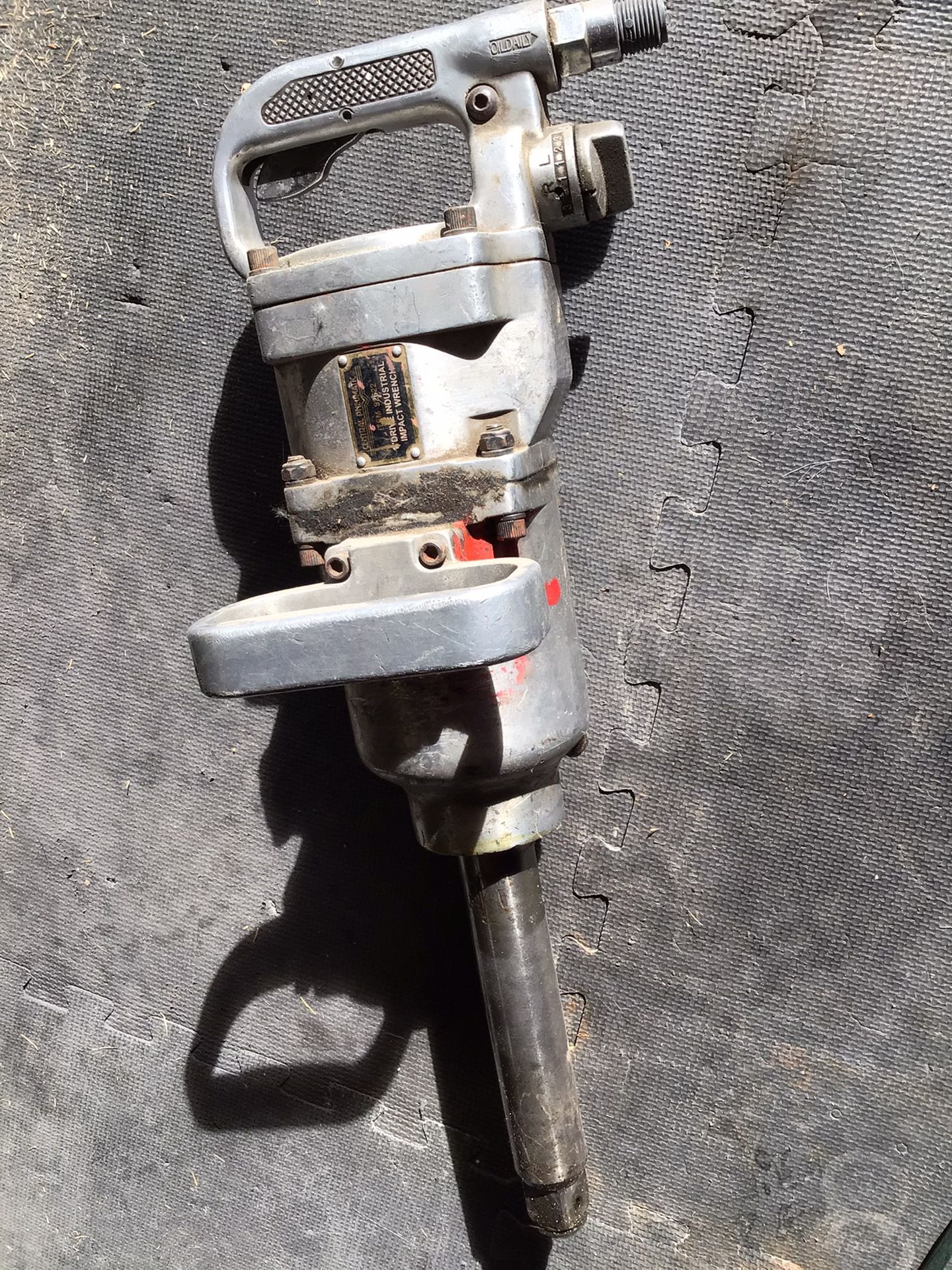 Central Pneumatic 1 Inch Industrial Impact Wrench .