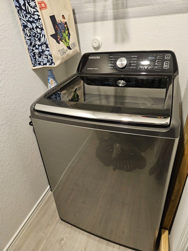 Samsung Washer With Active Wave Agitator With Connections And Hose