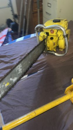 24” McColluch Chainsaw 