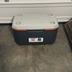 Coleman Cooler (100 Cans)