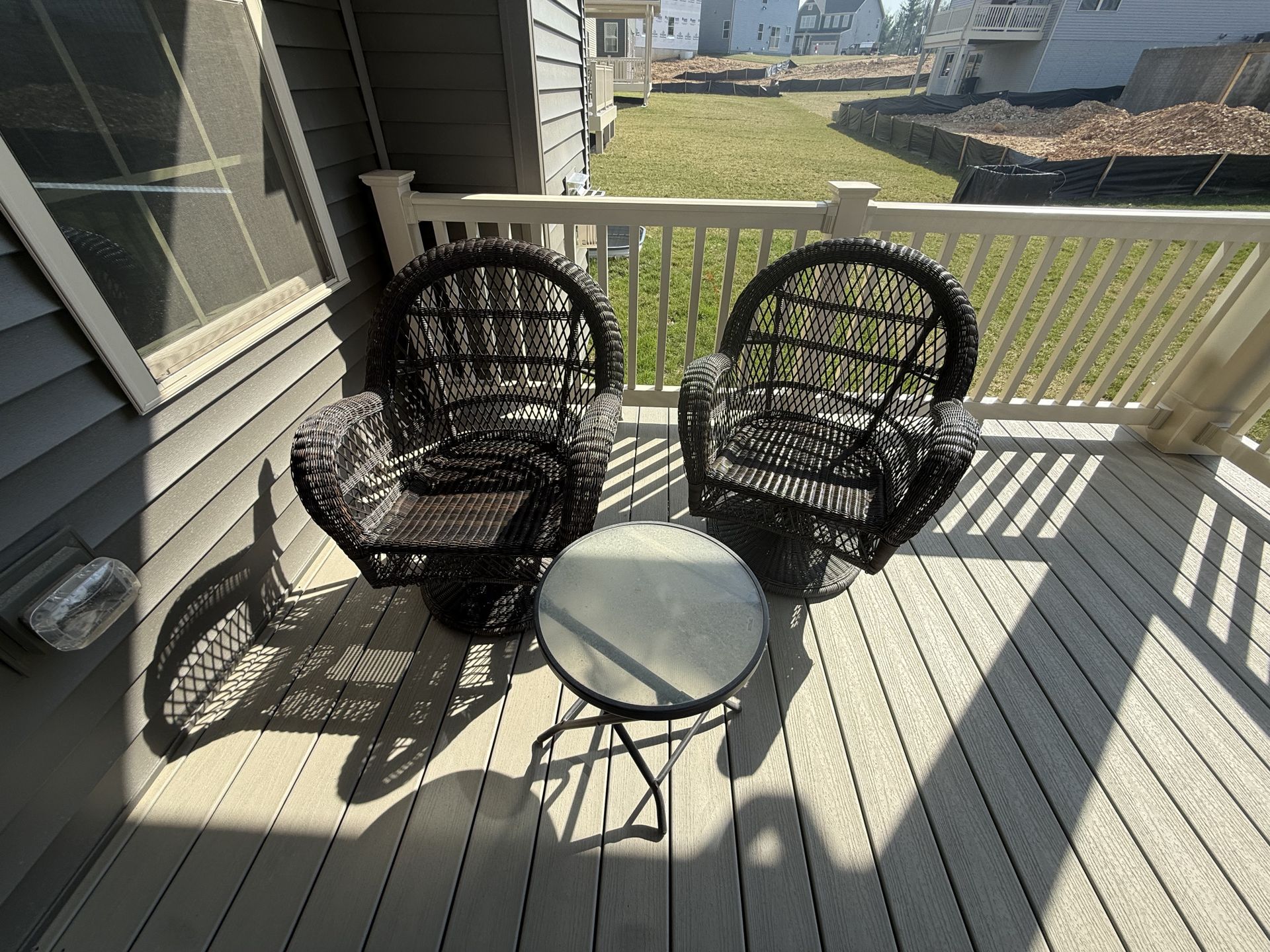 3 pc outdoor chairs