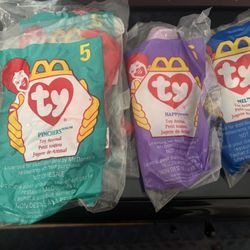 MCDONALDS. MINI BEANIES