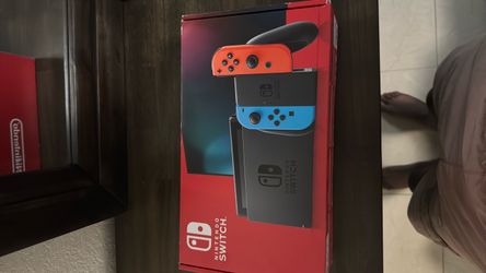 Nintendo Switch (Regular)