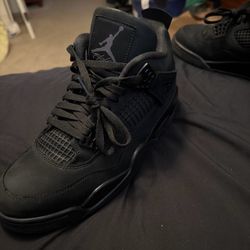 black cat jordan 4’s, size 10