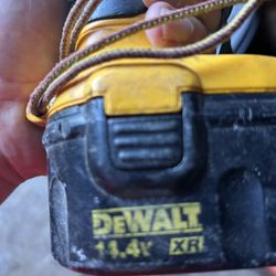 Dewalt Cordless Drill With Charger 