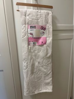 Hello kitty blanket
