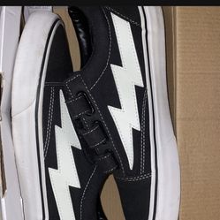 Revenge X Storm Size 7 Vans 