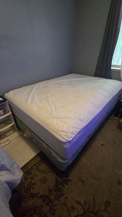 Full size bed