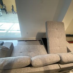 SECTIONAL STORAGE PULLOUT REVERSIBLE! Delivery TodY! 