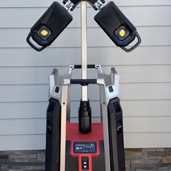 Milwaukee MX Fuel Tower Light w/2-XC406 Batteries & Super Charger. Model #MXF041