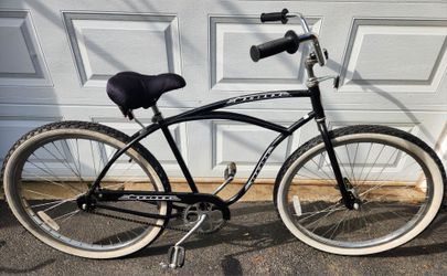 Schwinn Classic Cruiser,  (Bike Shop Bike)