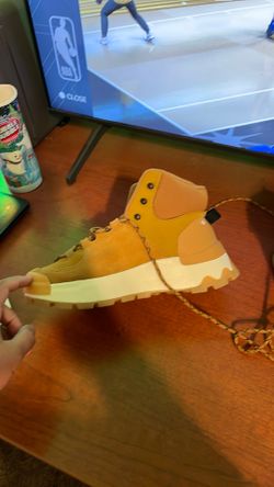 Nike classic boot