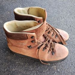 Lowa Trekking Germany Boots SZ 12 Work Boots Hiking