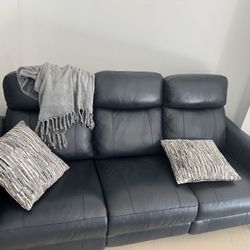 Leather Reclinable Couch