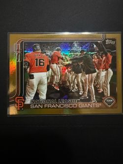Topps San Francisco Giants Team Card GOLD Numbered /50