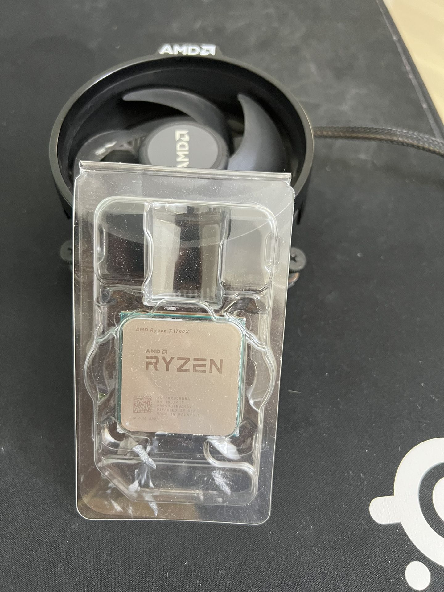 Amd Ryzen 7 1700x 8 Core CPU with Wraith Stealth Cooler