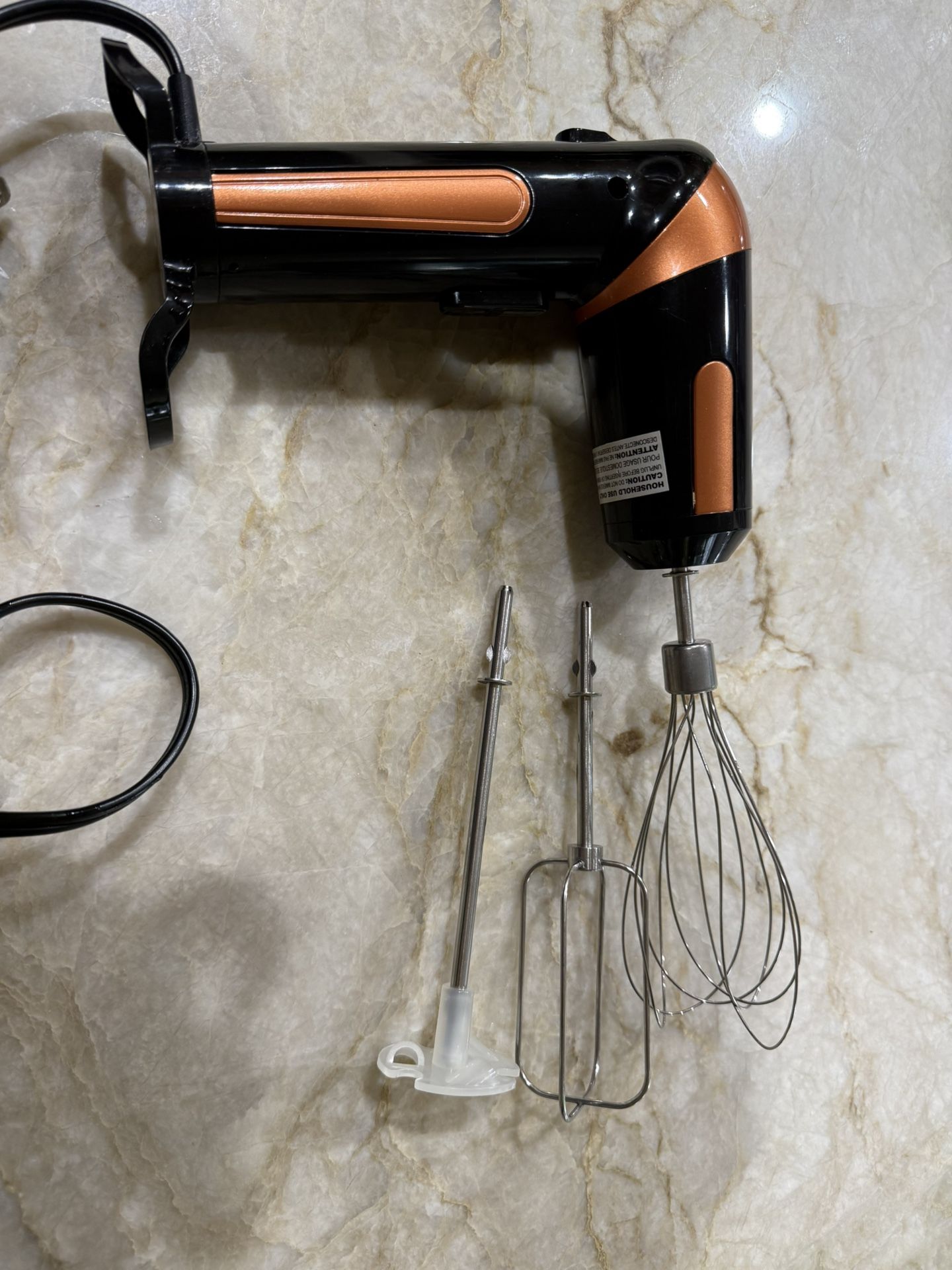 Hand Mixer/Blender With Attachments