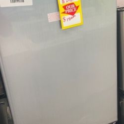 Magic Chef HMR330SEF mini Fridge