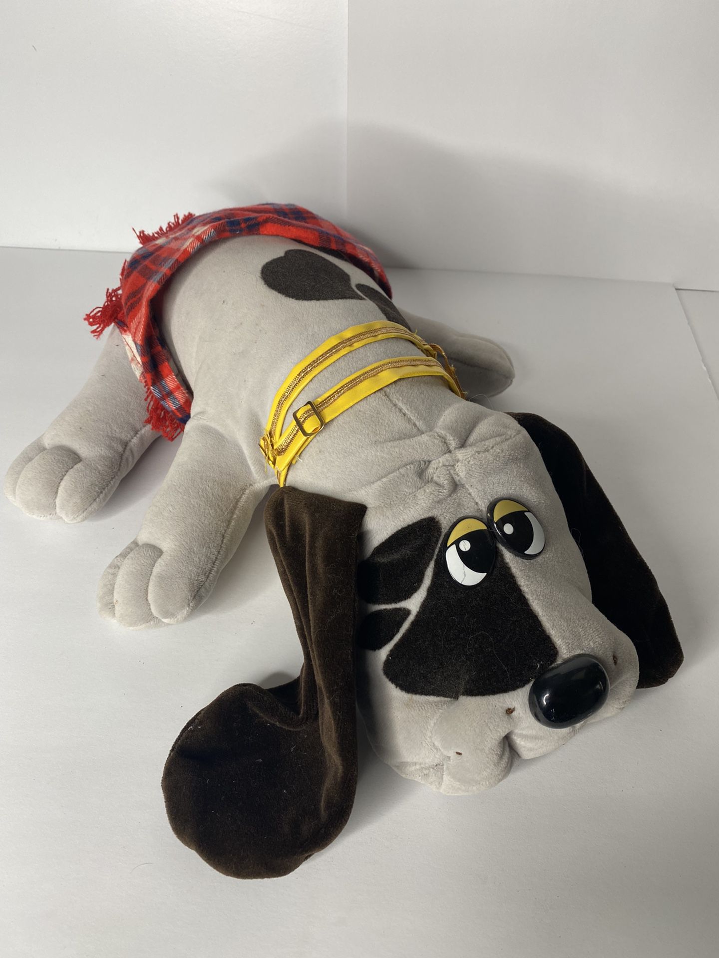Vintage 1985 Pound Puppy Plush Gray Hound Dog With Collar Large 17" Tonka  