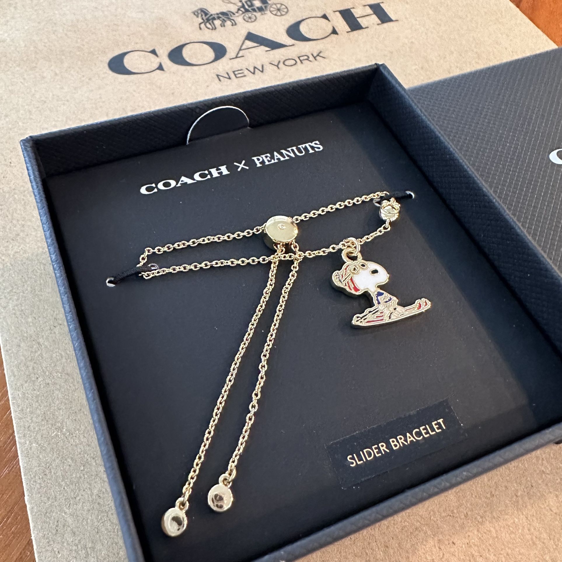 【NEW】COACH X PEANUTS | Snoopy bracelet jewelry（CG046）