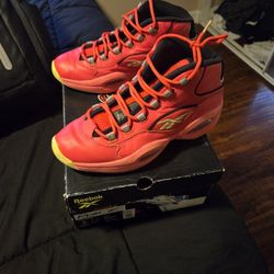 Reebok  Question Mid 