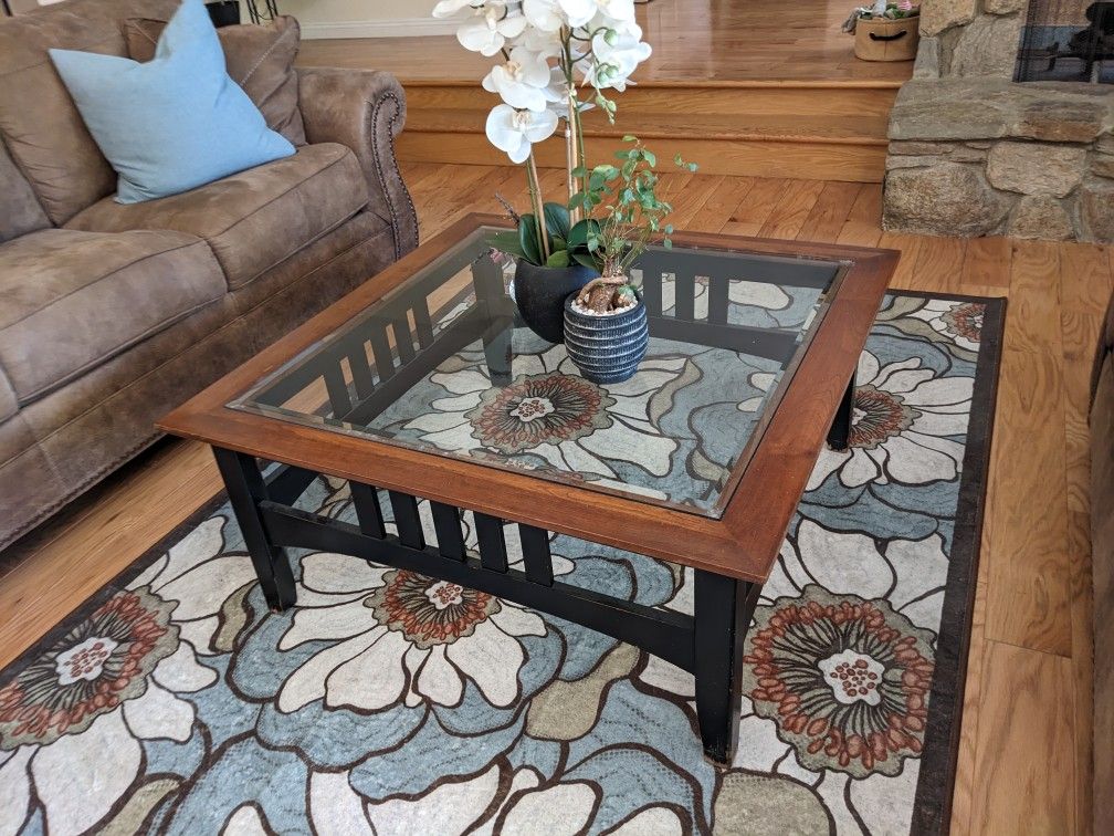 Ethan Allen Coffee Table & Side Table