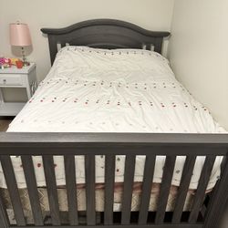 4-in1 Convertible Crib To Full Size Bed And Dressser/changing Table 