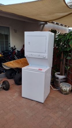 Stackable washer gas dryer