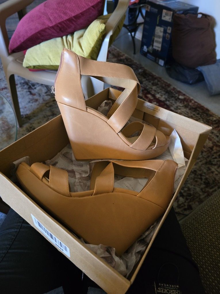 3 Inch Wedge Heels. Jessica SIMPSON. 