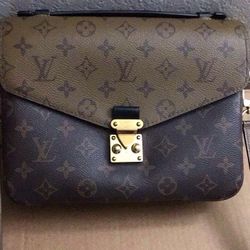 Louis Vuitton Woman’s Bag 